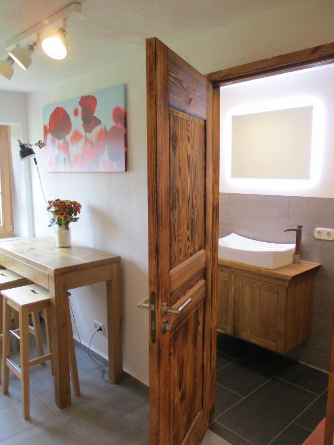 פויכטוונגן Ferienwohnung Roesch מראה חיצוני תמונה