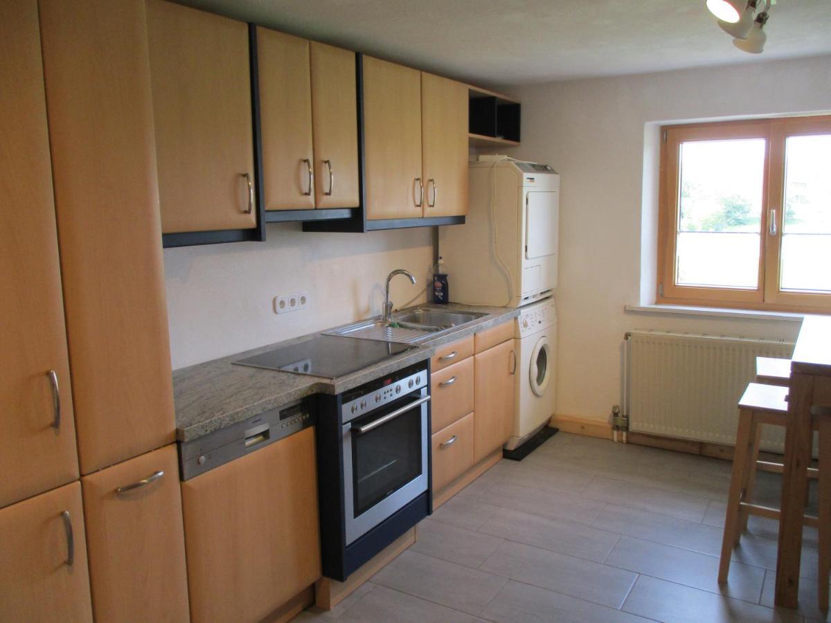 פויכטוונגן Ferienwohnung Roesch מראה חיצוני תמונה