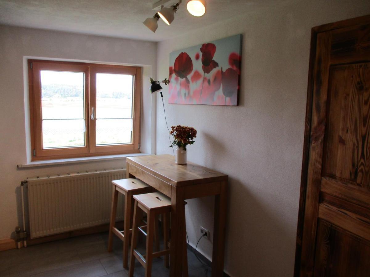 פויכטוונגן Ferienwohnung Roesch מראה חיצוני תמונה